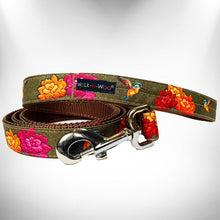 Load image into Gallery viewer, Flower Dog Collars, Leads, and Bows - 6 Styles